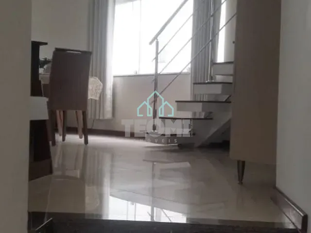 Sobrado com 300m² 4 quartos e 5 banheiros, à venda, no bairro Jardim Independência em Taubaté