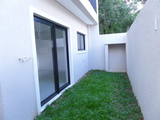 Foto do Sobrado - Boa Vista, Sobrados Novos em Condomínio, localização privilegiada, pronto para morar, 3 quartos, suíte e 2 vagas, à venda, Curitiba/PR | Imobiliária GreenVille