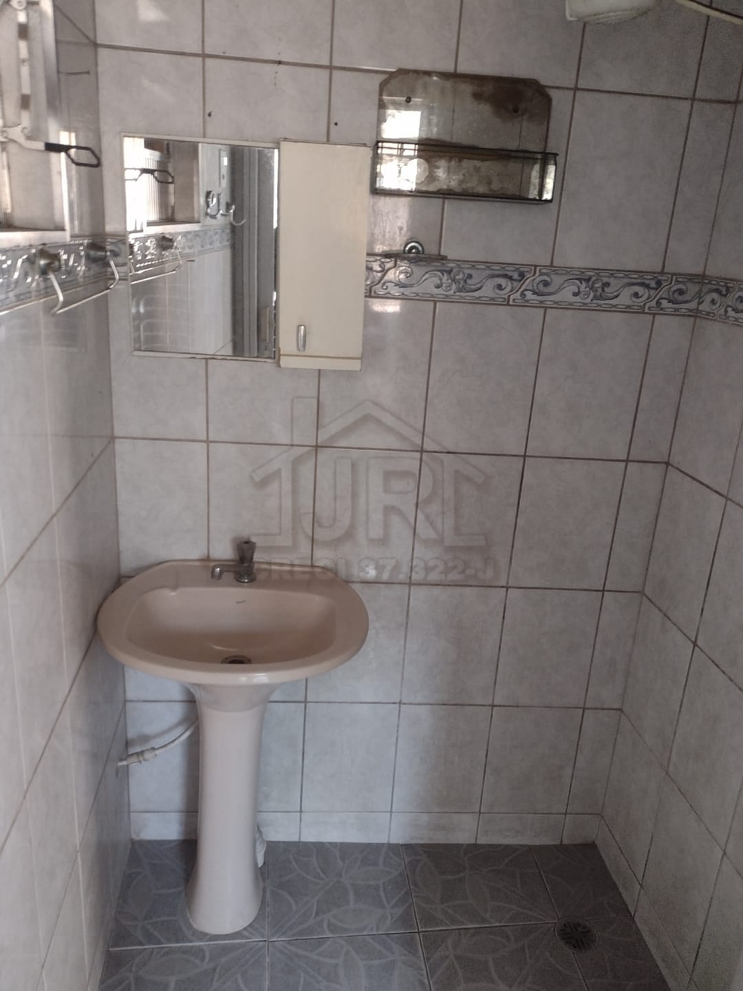 Sobrado à venda com 2 quartos, 220m² - Foto 5