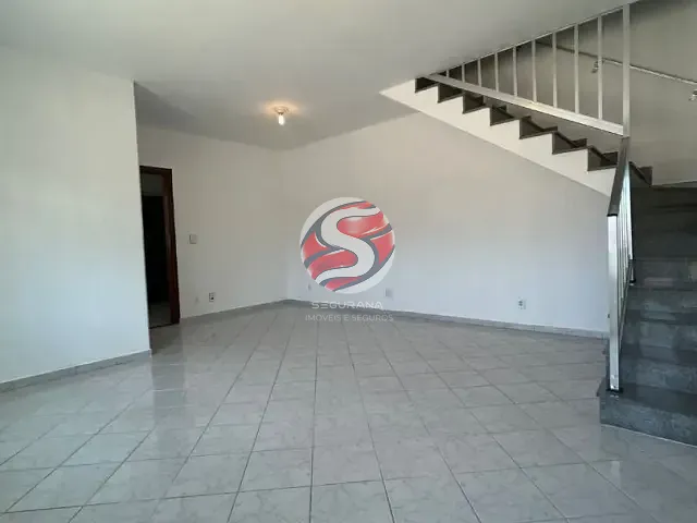Sobrado com 104m² 3 quartos e 2 banheiros, à venda, no bairro Vila Lúcia em São Paulo