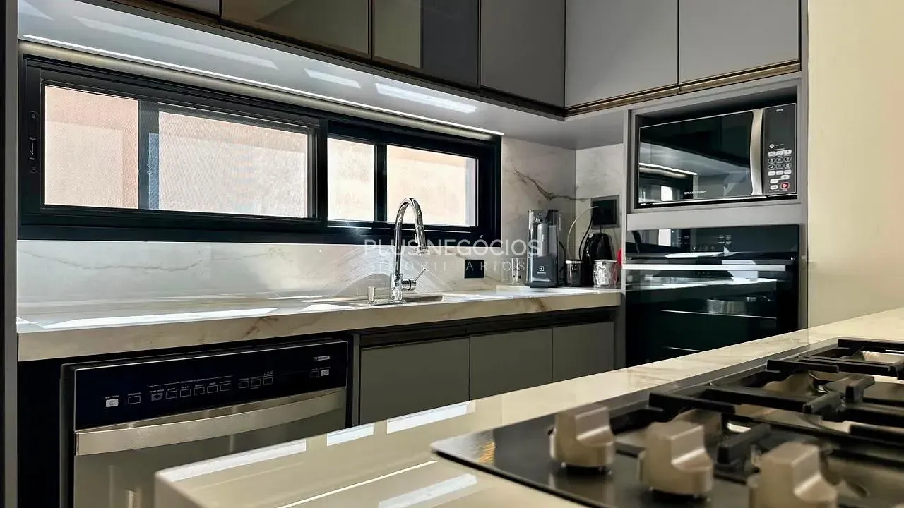 Sobrado, 3 quartos, 249 m² - Foto 9