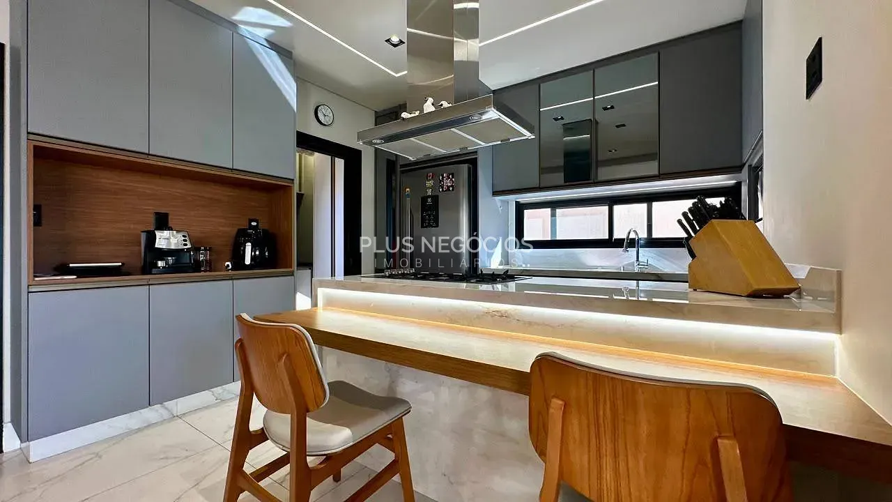 Sobrado, 3 quartos, 249 m² - Foto 10