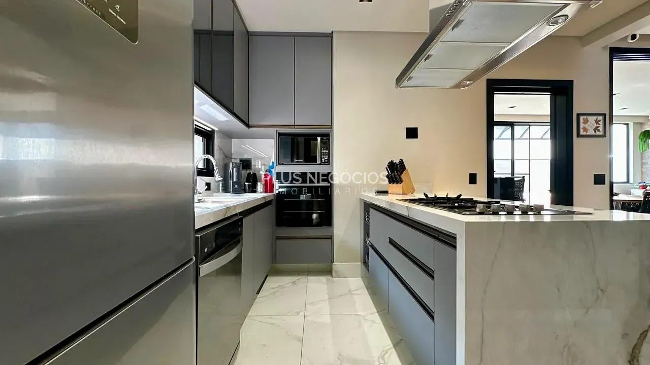 Sobrado, 3 quartos, 249 m² - Foto 15