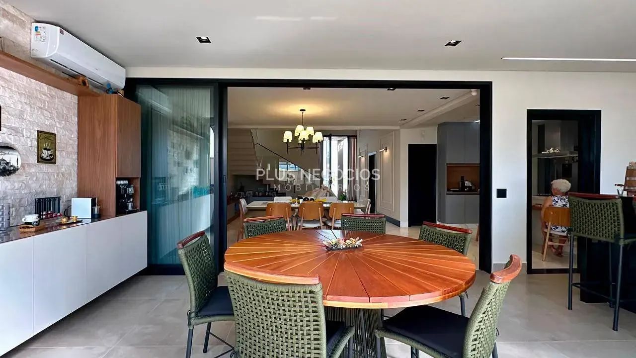 Sobrado, 3 quartos, 249 m² - Foto 24