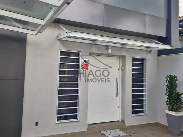 Sobrado com 170m², para alugar, no bairro Cidade Mãe do Céu em São Paulo