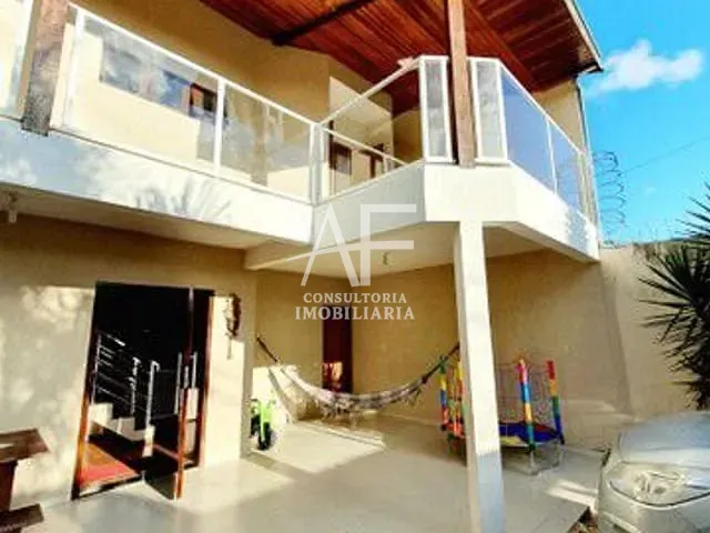 Sobrado com 250m² 3 quartos e 3 banheiros, à venda, no bairro Barreiro em Taubaté