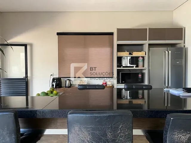 Sobrado com 440m² 4 quartos e 2 banheiros, à venda, no bairro Chácara Areal em Indaiatuba