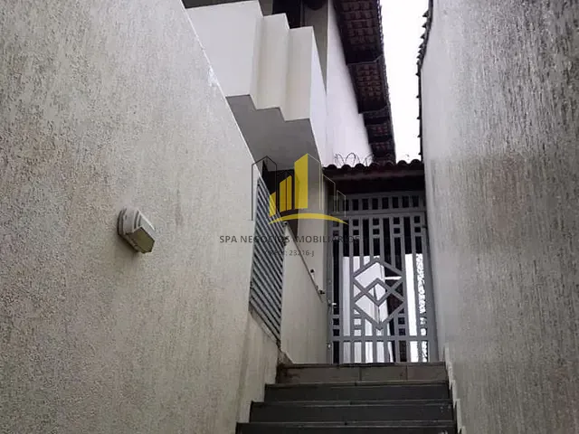 Sobrado com 250m² 4 quartos e 2 banheiros, à venda, no bairro Vila Curuçá em São Paulo