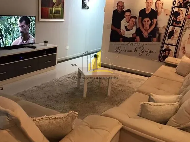 Sobrado com 250m² 4 quartos e 2 banheiros, à venda, no bairro Vila Curuçá em São Paulo