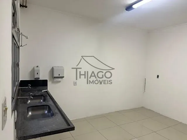 Sobrado com 101m², para alugar, no bairro Cidade Mãe do Céu em São Paulo