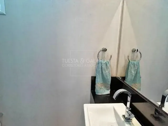 Sobrado com 261m² 3 quartos e 2 banheiros, à venda, no bairro Bairro Alto em Curitiba