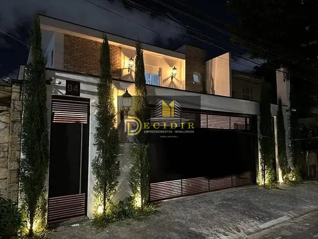 Sobrado com 600m² 4 quartos e 7 banheiros, à venda ou para alugar, no bairro Vila Bertioga em São Paulo