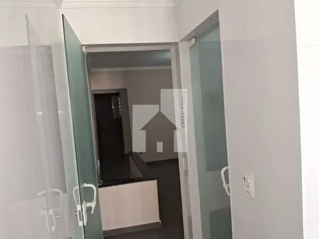 Sobrado com 136m² 3 quartos e 3 banheiros, à venda, no bairro Vila Della Piazza em Jundiaí
