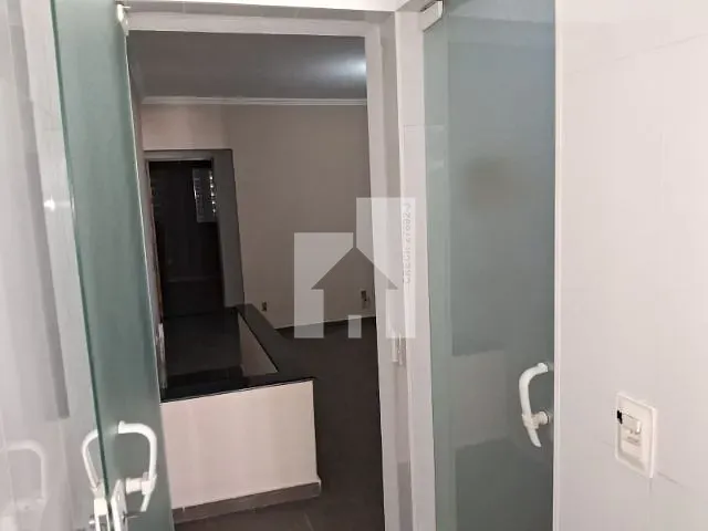 Sobrado com 136m² 3 quartos e 3 banheiros, à venda, no bairro Vila Della Piazza em Jundiaí