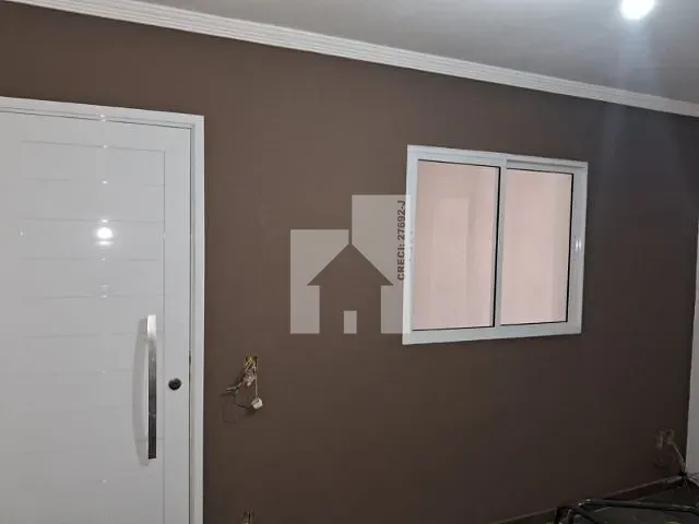 Sobrado com 136m² 3 quartos e 3 banheiros, à venda, no bairro Vila Della Piazza em Jundiaí