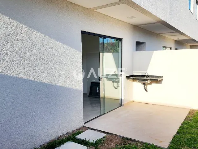 Sobrado com 96m² 3 quartos e 3 banheiros, à venda, no bairro Nereidas em Guaratuba