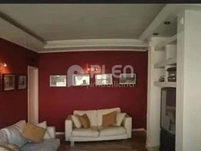 Sobrado com 430m² 3 quartos e 7 banheiros, à venda, no bairro Conjunto Residencial Santa Terezinha em São Paulo