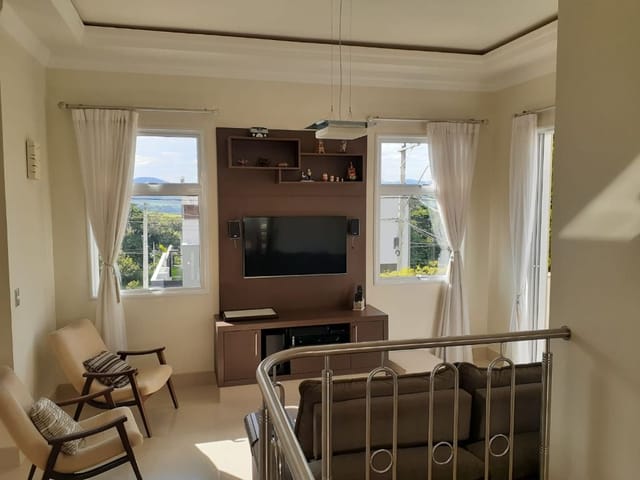 Foto do Sobrado - Sobrado com 3 dormitórios à venda, 300 m² por R$ 1.900.000,00 - Condomínio Residencial Jaguary - São José dos Campos/SP | RUSSI IMÓVEIS