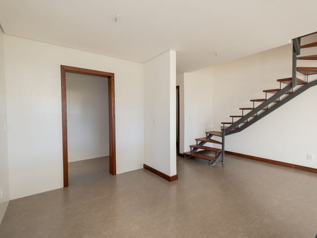 Casa com 159m² 2 quartos e 2 banheiros, à venda, no bairro Laranjal em Pelotas