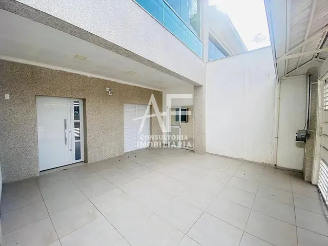 Sobrado com 420m² 12 quartos e 8 banheiros, para alugar, no bairro Jardim Santa Clara em Taubaté