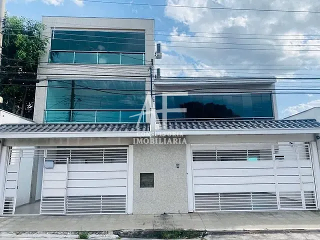 Sobrado com 420m² 12 quartos e 8 banheiros, para alugar, no bairro Jardim Santa Clara em Taubaté