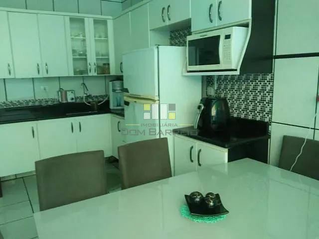 Sobrado com 200m² 2 quartos e 2 banheiros, à venda, no bairro Jardim da Alvorada em Nova Odessa