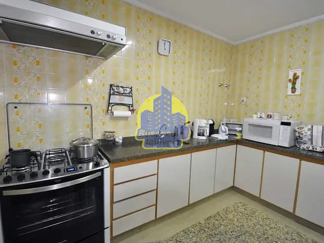Sobrado com 260m² 4 quartos e 3 banheiros, à venda, no bairro Bela Vista em São Paulo
