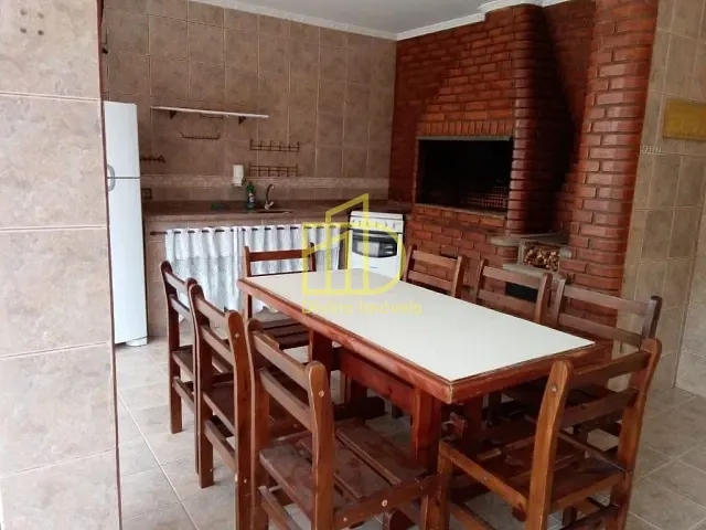 Sobrado com 336m² 3 quartos e 1 banheiro, à venda, no bairro Jardim Refúgio em Sorocaba