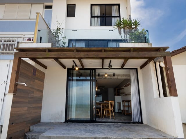 Sobrado com 174m² 4 quartos e 3 banheiros, à venda, no bairro Morrinhos em Bombinhas