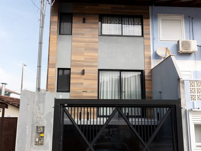 Sobrado com 174m² 4 quartos e 3 banheiros, à venda, no bairro Morrinhos em Bombinhas