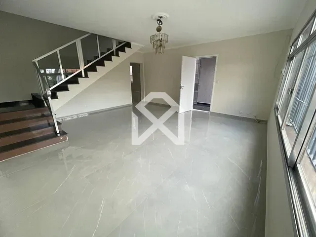 Sobrado com 190m² 3 quartos e 3 banheiros, à venda, no bairro Parque Residencial Oratorio em São Paulo