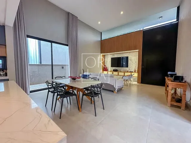 Casa com 434m² 4 quartos e 6 banheiros, à venda, no bairro Fazenda Vau das Pombas em Goiânia