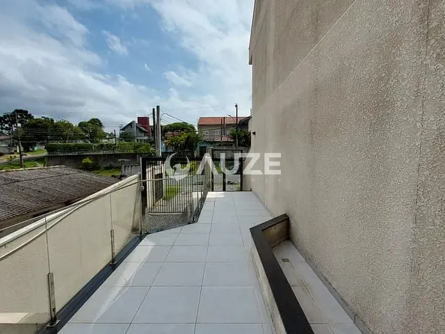 Sobrado com 203m² 4 quartos e 3 banheiros, à venda, no bairro Boqueirão em Curitiba