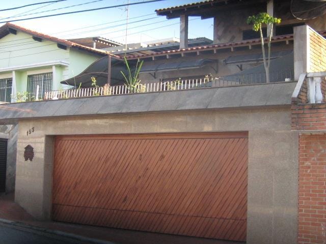 Sobrado com 200m² 6 quartos e 3 banheiros, à venda, no bairro Vila Granada em São Paulo