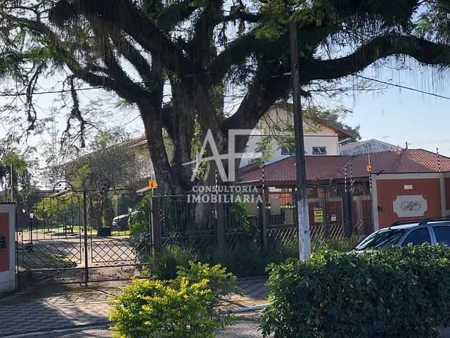 Sobrado com 150m² 4 quartos e 2 banheiros, à venda, no bairro Quiririm em Taubaté