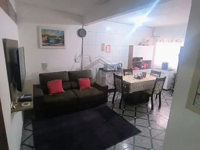 Sobrado com 72m² 2 quartos e 1 banheiro, à venda, no bairro Jardim Zaira em Mauá