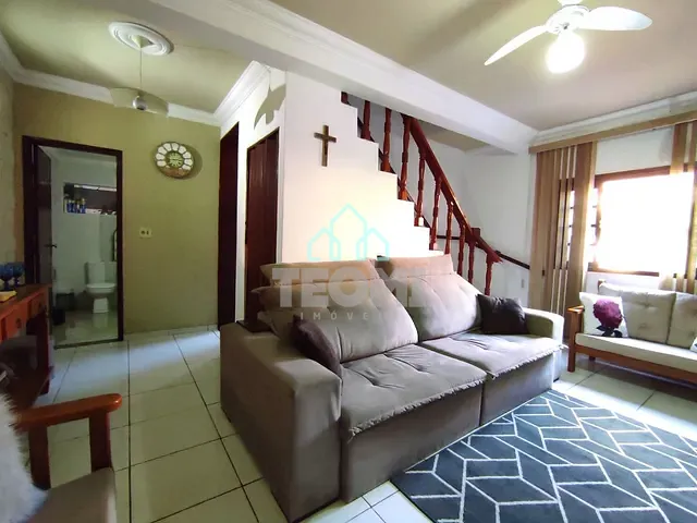 Sobrado com 250m² 2 quartos e 2 banheiros, à venda, no bairro Jardim Sandra Maria em Taubaté