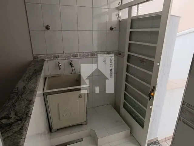 Sobrado com 145m² 2 quartos e 3 banheiros, para alugar, no bairro Vila Viotto em Jundiaí