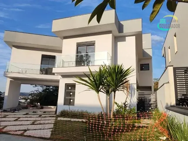 Sobrado com 330m² 3 quartos e 4 banheiros, à venda, no bairro Lenheiro em Valinhos