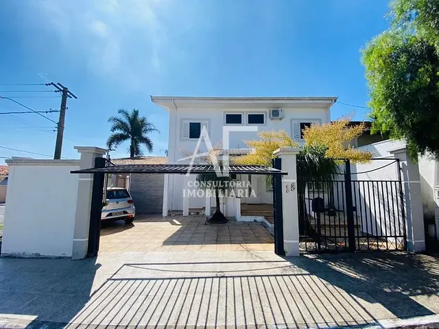 Sobrado com 600m² 4 quartos e 6 banheiros, à venda, no bairro Areão em Taubaté