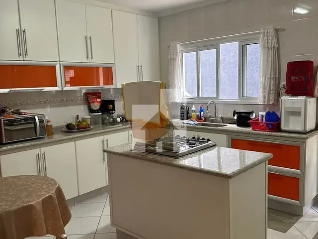 Sobrado com 250m² 3 quartos e 4 banheiros, à venda, no bairro Jardim Guanciale em Campo Limpo Paulista
