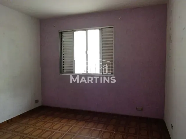Sobrado com 240m² 4 quartos e 2 banheiros, à venda, no bairro Jardim Clementino em Taboão da Serra