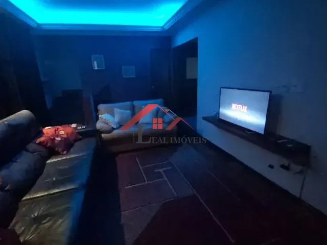 Sobrado com 240m² 3 quartos e 4 banheiros, à venda, no bairro Vila Scarpelli em Santo André