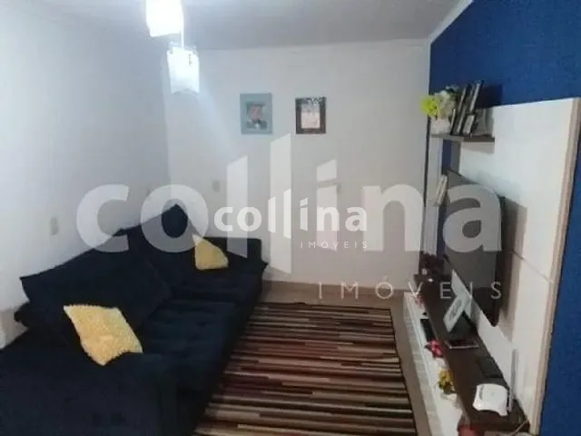 Sobrado com 147m² 2 quartos e 1 banheiro, à venda, no bairro Jardim Rosa Maria em Carapicuíba