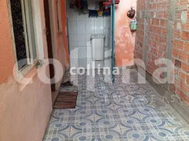 Sobrado com 147m² 2 quartos e 1 banheiro, à venda, no bairro Jardim Rosa Maria em Carapicuíba