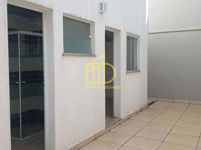 Sobrado com 450m² 3 quartos e 2 banheiros, à venda, no bairro Bairro Itapeva em Votorantim