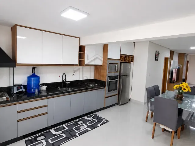 Sobrado 3 quartos e 4 banheiros, à venda ou para alugar, no bairro Vila Camilópolis em Santo André