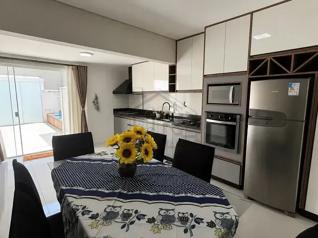 Sobrado 3 quartos e 4 banheiros, à venda ou para alugar, no bairro Vila Camilópolis em Santo André