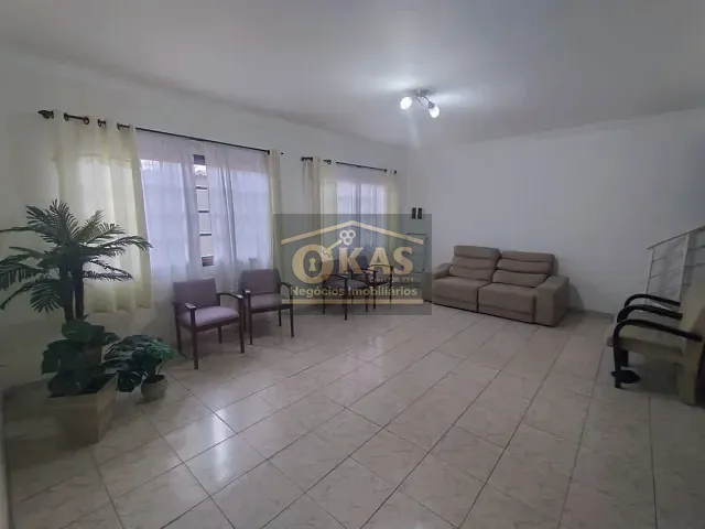 Sobrado com 375m² 6 quartos e 7 banheiros, à venda, no bairro Jardim Suzano em Suzano
