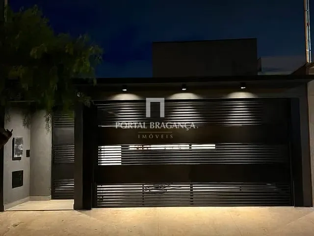 Sobrado com 140m² 3 quartos e 2 banheiros, à venda, no bairro Villa Verde em Bragança Paulista